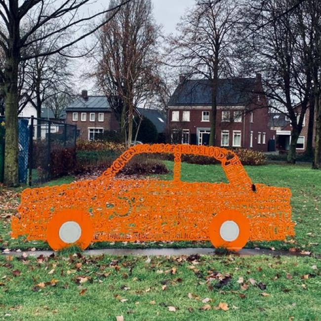 De Dafjes, Horst en herdenkingsplaquette Hub van Doorne